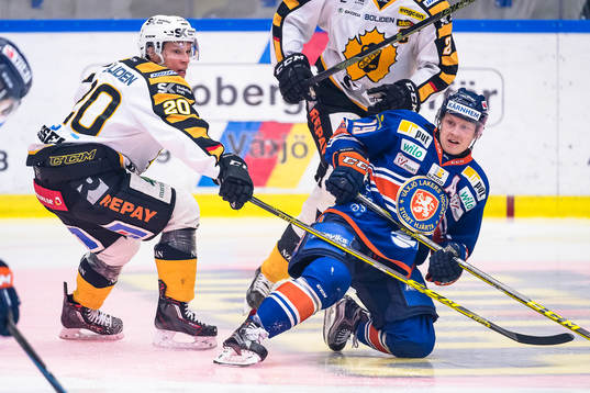 Växjös Tuomas Kiiskinen faller