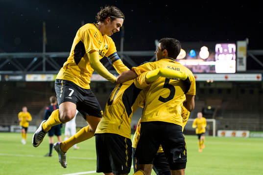 Elfsborgs Rasmus Rosenqvist (v), Rami Kaib (h) jublar