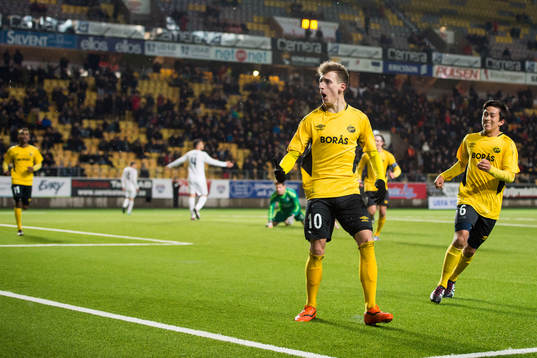 Elfsborgs Arian Kabashi jublar