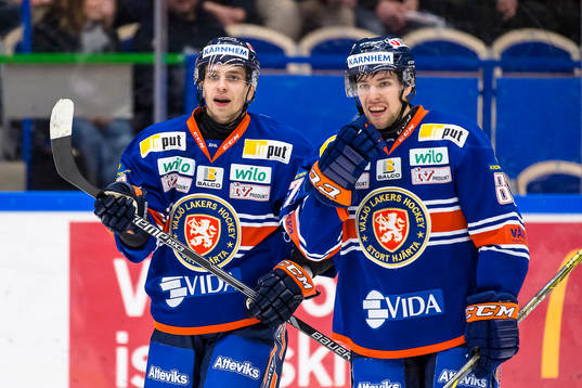 Växjös Sakari Salminen (t.v.) och Robert Rosén (t.h.)