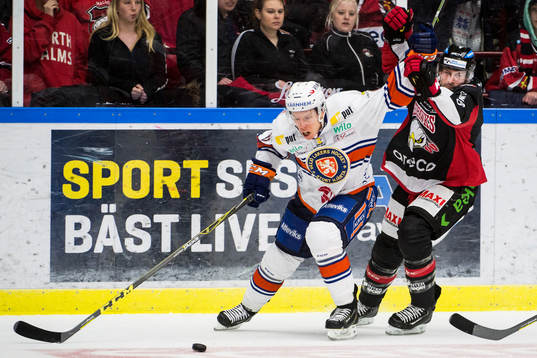 Växjös Ville Varakas försöker hålla undan Malmö