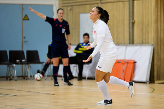Lindahls Ida Hedstad jublar efter 5-1