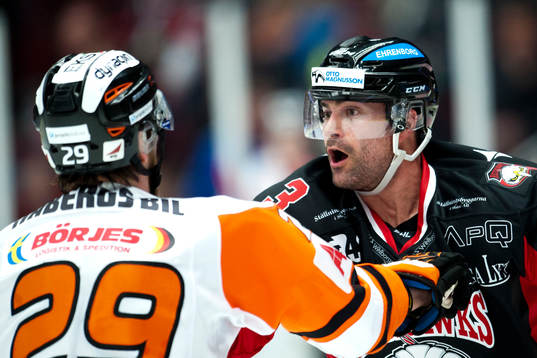 Malmö Redhawks Kent McDonell och Karlskronas Alexander