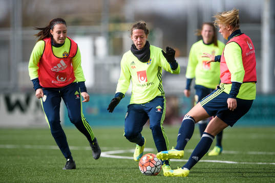 Sveriges Petra Andersson och Lina Nilsson