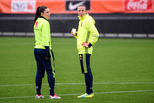 Sveriges Josefin Johansson och Jessica Samuelsson