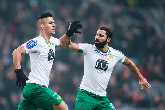 Hammarbys Alexssander Medeiros de Azeredo och Stefan Batan jublar efter 1-1