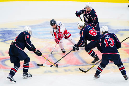 Bla gjennom flere bilder av Ishockey, Kvalserien Hockeyettan, Bäcken - Hanhals