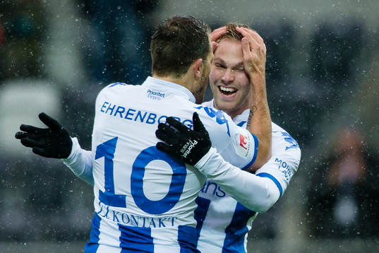 IFK Göteborgs Gustav Engvall jublar ihop med Tobias Hysén