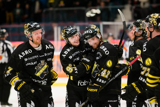 s Tobias Ericsson (h), Robin Kovacs (2:a vänster), Eric