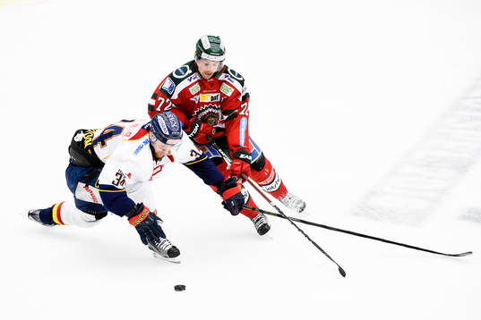 Djurgårdens Daniel Brodin och Frölundas Patrik Carlsson