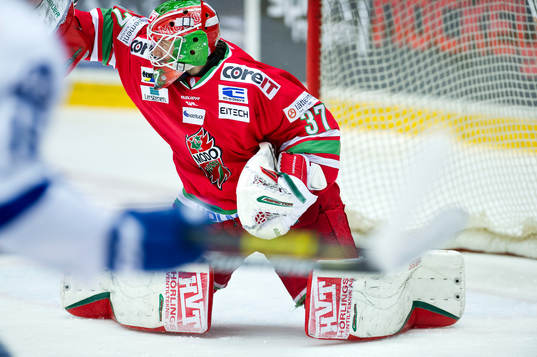 Modos målvakt Adam Reideborn