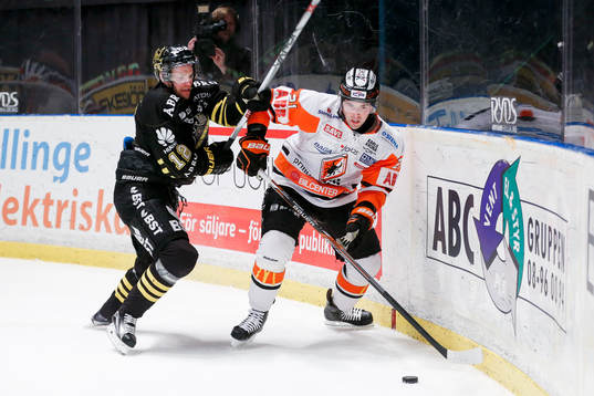 s Fredrik Hynning och Karlskronas Riley Holzapfel