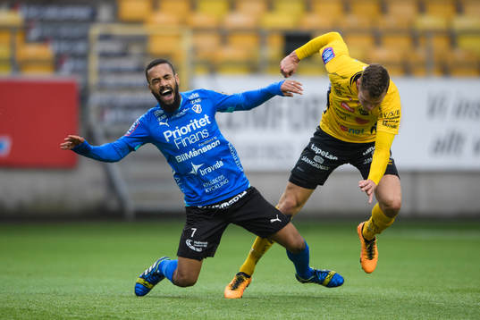 Halmstads Junes Barny faller