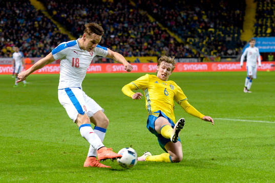 Tjeckiens Josef Sural och Sveriges Emil Forsberg