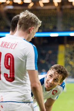 Tjeckiens Ladislav Krejci och Josef Sural infrö en hörna