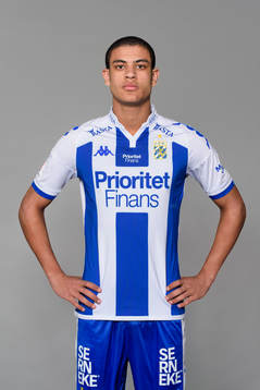 IFK Göteborgs Benjamin Zalo poserar för ett porträtt den 31 mars 2016 i Göteborg.