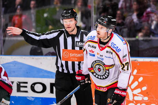 Luleås Brendan Mikkelson får utvisning