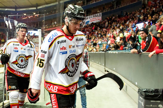 Luleås Christian Jaros lämnar båset