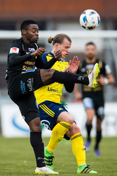 Syrianskas Success Chimakpa Nwousu och Ängelholms