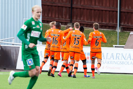 Varbergs spelarna jublar