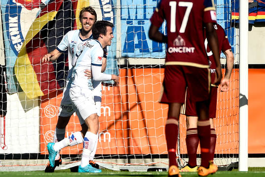Gefles Simon Skrabb jublar efter 1-0