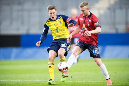 Ängelholms Marcus Bernholtz och Örgrytes Sebastian Olsson