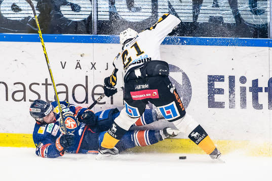 Växjös Tuomas Kiiskinen faller