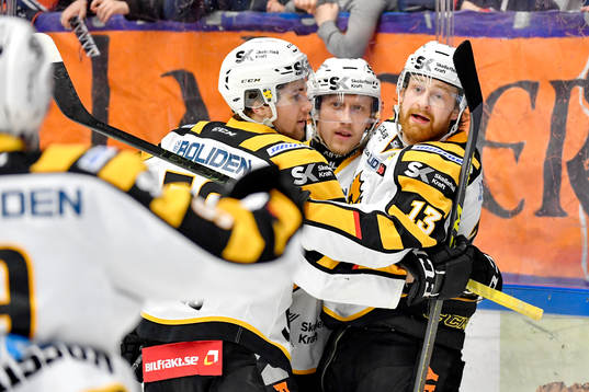 Skellefteås Mattias Ritola jublar