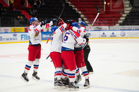 Tjeckiens spelare jublar