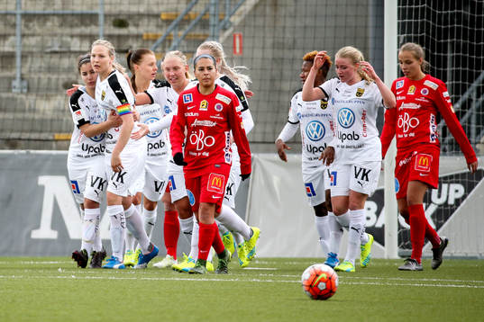 Umeås Lisa Lantz jublar efter 1-1