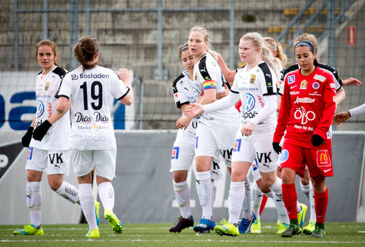 Umeås Lisa Lantz gör 1-1 och jublar