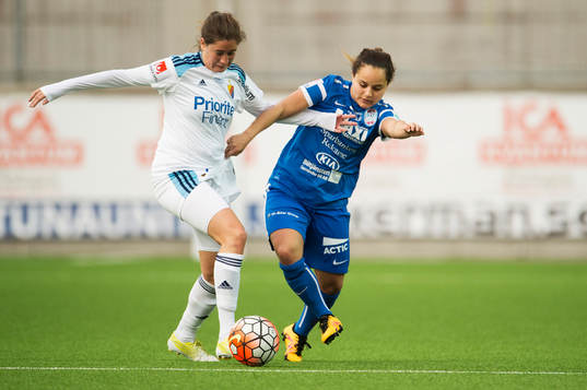 Djurgårdens Carolina Mendes och Eskilstunas Malin Diaz i