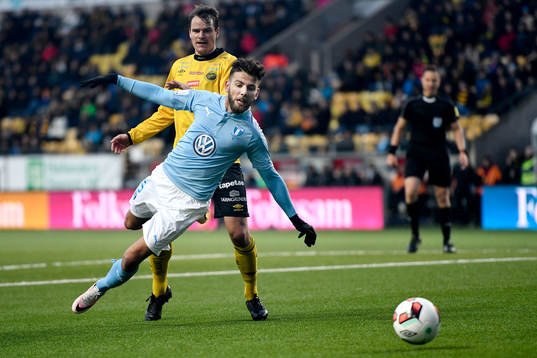 Malmö FFs Erdal Rakip faller