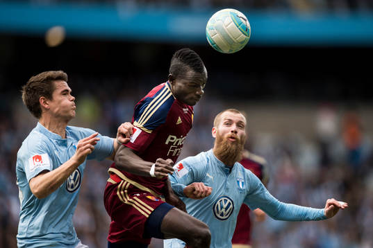 Djurgårdens Omar Colley mot Malmö FFs Vidar Örn