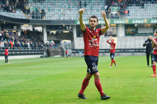 Örgrytes Björn Anklev tackar publiken