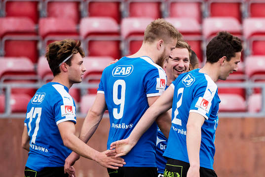 Halmstads spelare jublar