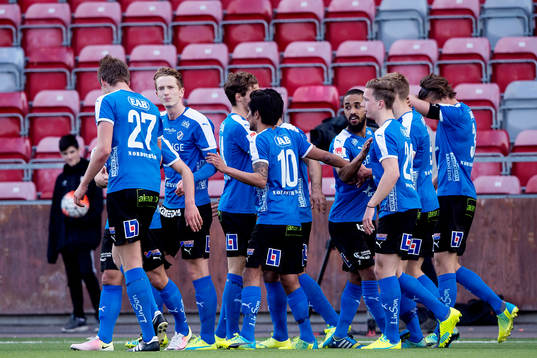 Halmstads spelare jublar