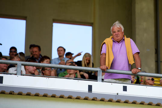 Förre Elfsborgs tränare Reine Almqvist på läktaren