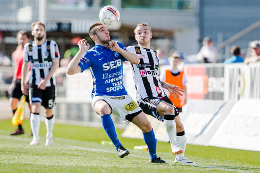 Norrbys Kardo Sachel Aso Omar och Landskronas Filip Pivovski