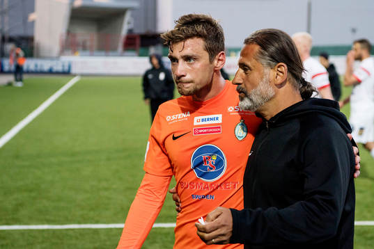 Athletics Filip Rogic och tränare Özcan Melkemichel