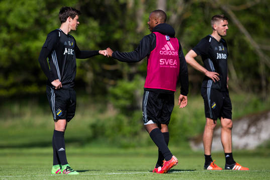 s Sauli Väisänen, Carlos Strandberg och Jos Hooiveld