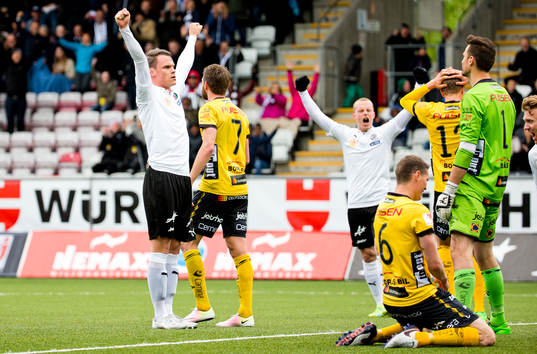 e minuten och jublar med Daniel Gustavsson