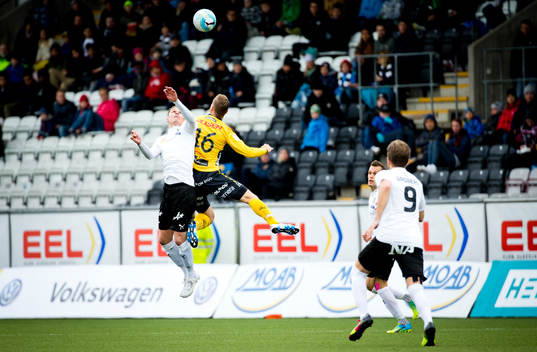 Örebros Erik Moberg och Elfsborgs Viktor Claesson