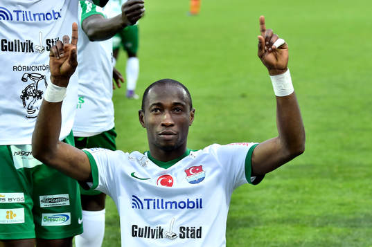 Prespa Birliks Sadat Karim jublar