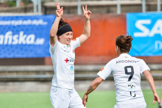 Rosengårds Ella Masar jublar