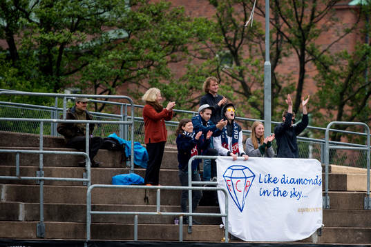 Rosengårds hejaklack på plats i Damallsvenskan mellan Kopparbergs/Göteborg och FC Rosengård den 21 maj 2016 i Göteborg.