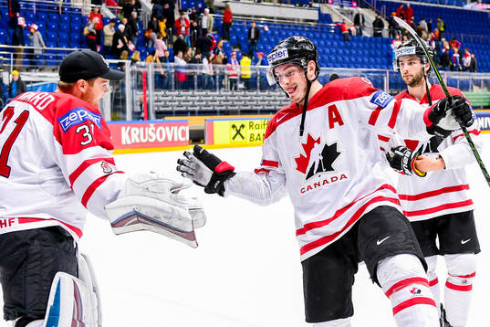 Kanadas målvakt målvakt Calvin Pickard och Matt Duchene
