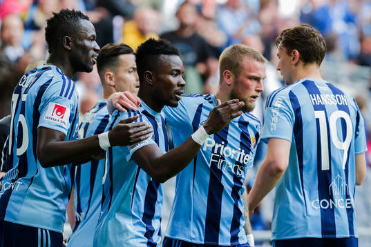 Djurgårdens Omar Colley , Sam Johnson, Marcus Hansson  och Alexander Faltsetas jublar efter 1-0
