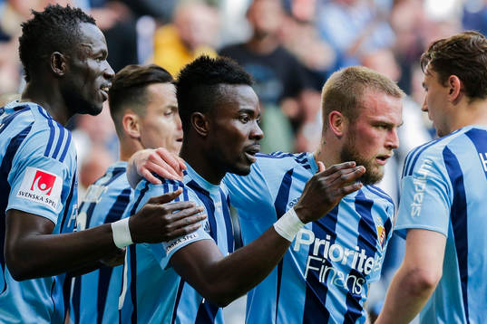 Djurgårdens Omar Colley , Sam Johnson, Marcus Hansson  och Alexander Faltsetas jublar efter 1-0