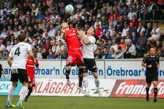 Norrköpings Sebastian Andersson och Örebros Erik Moberg